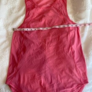 Lululemon Pink Tank EUC size 6